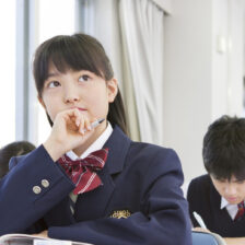 成田市公津の杜の歯医者、はばたき矯正・こども歯科で中高生の矯正治療についての解説